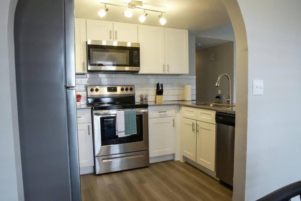 2 Bedroom Minutes From Las Vegas Strip And Airport Kültér fotó